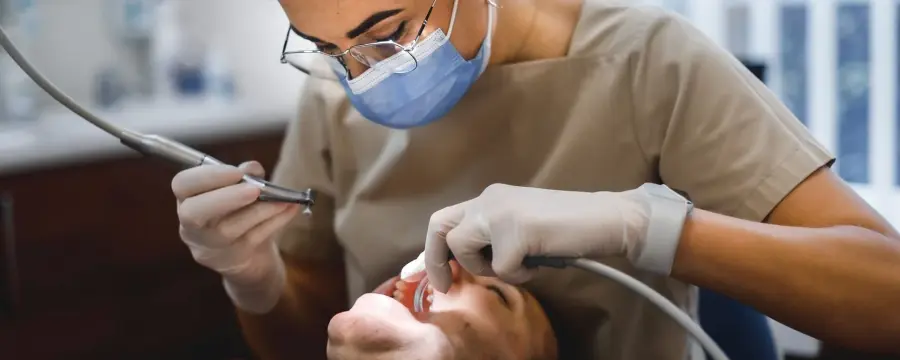 Denizli İmplant Tedavisi: Eksik Dişlere Kalıcı ve Doğal Çözüm | Dentist Denizli